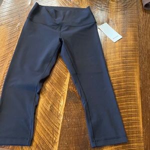 Lululemon, sz 10, black Crop leggings, NWT
